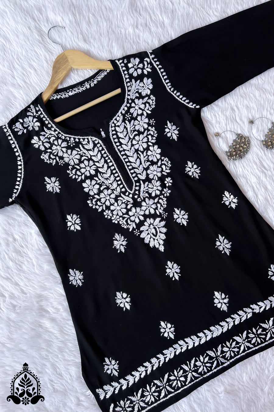 ADAH CHIKANKARI PREMIUM MODAL SHORT KURTI