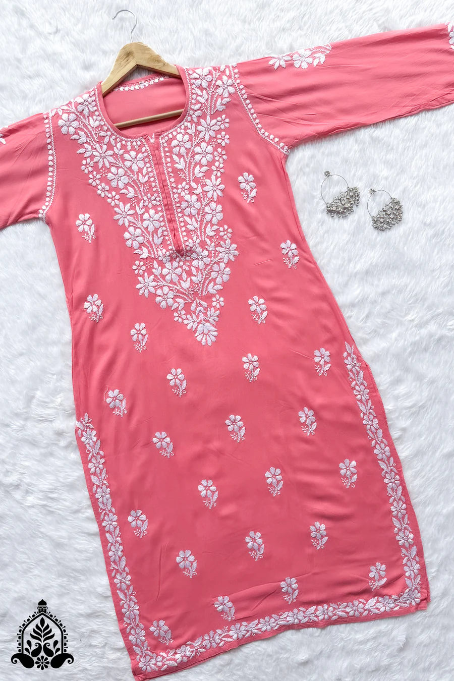 ANAM CHIKANKARI STRAIGHT KURTA