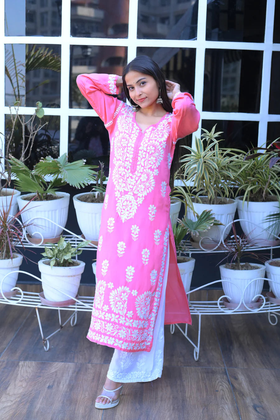 NAAZ CHIKANKARI PREMIUM MODAL STRAIGHT KURTA